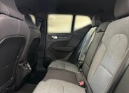 Volvo XC40 SUV / Terénní 2,0 l 120 kw