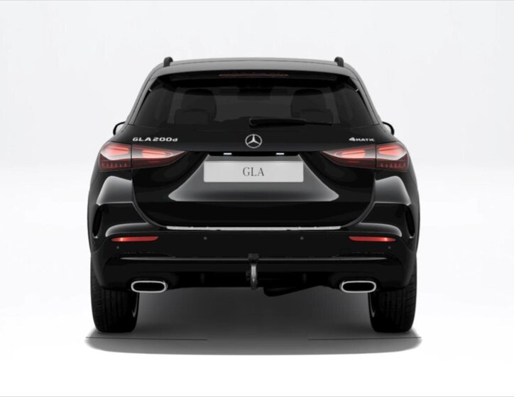 Mercedes-Benz GLA 5
