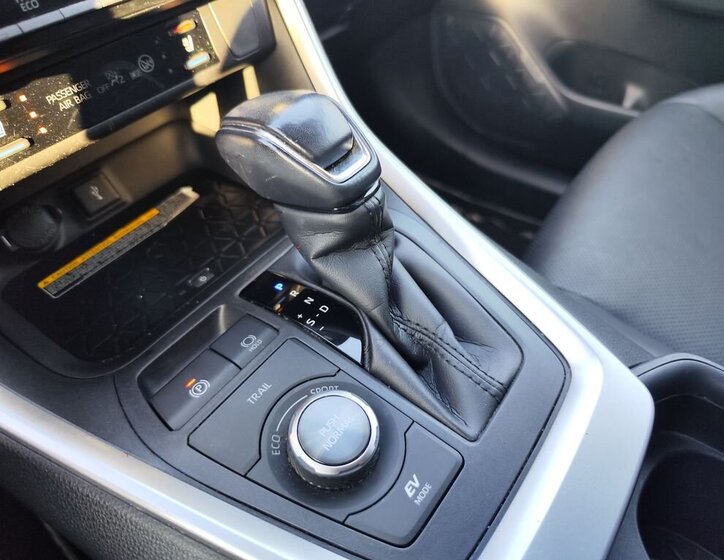 Toyota RAV4 SUV 2,5 l 163 kw