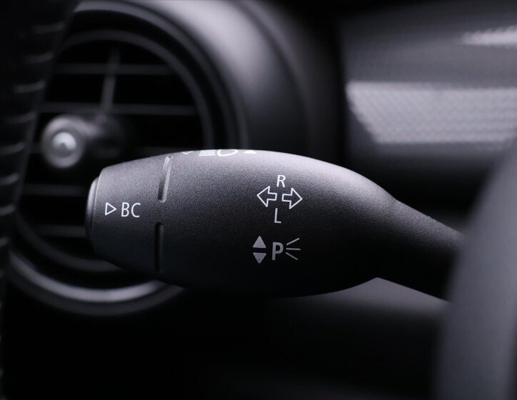 Mini Cooper Hatchback 1,5 l 100 kw