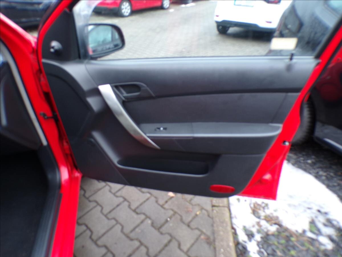 Chevrolet Aveo Sedan 1,2 l 53 kw