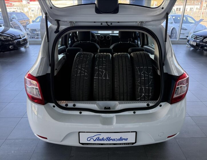 Dacia Sandero Hatchback 898,0 66 kw