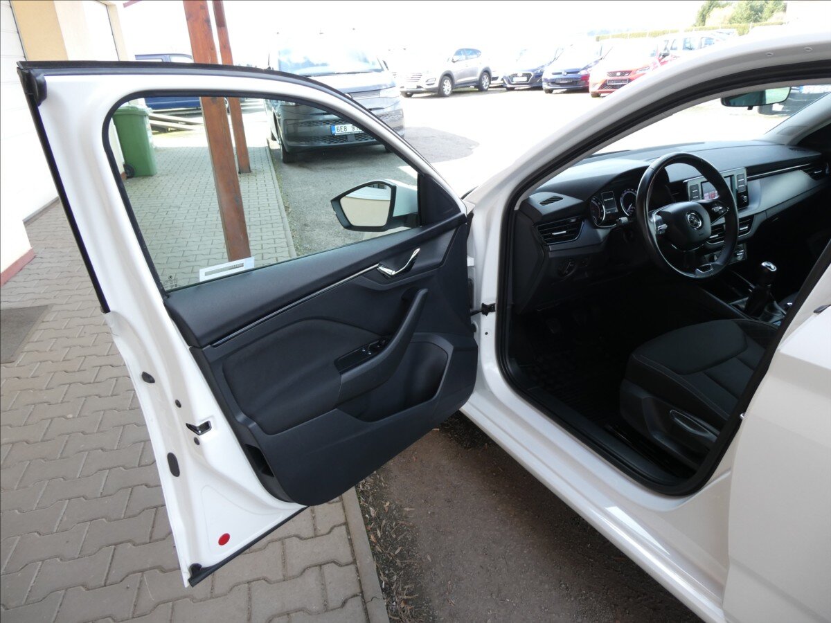 Škoda Scala Hatchback 999,0 81 kw