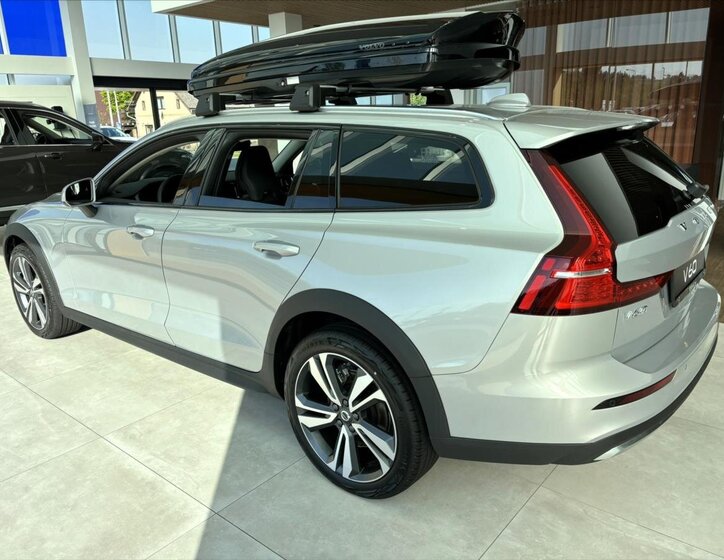Volvo V60 Kombi 2,0 l 145 kw