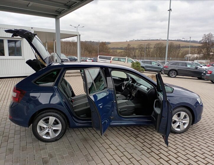 Škoda Rapid Hatchback 999,0 81 kw