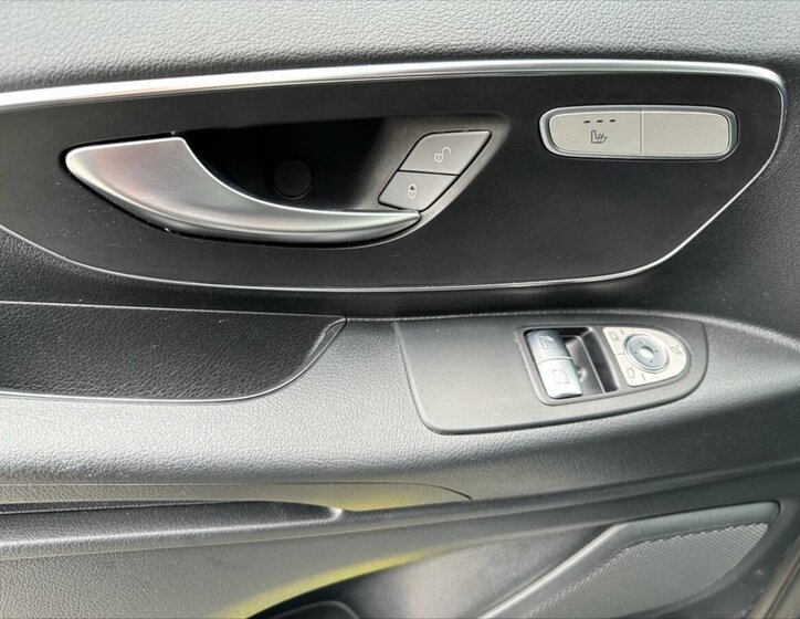 Mercedes-Benz Vito 11