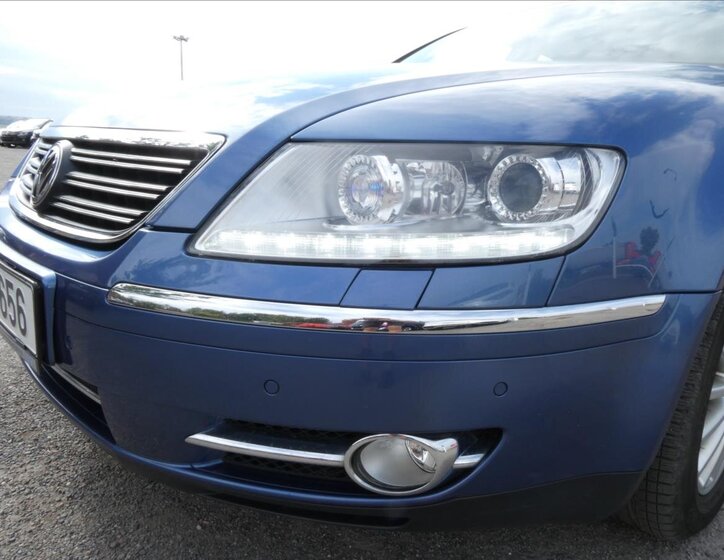 Volkswagen Phaeton Sedan / Limuzína 3,0 l 171 kw