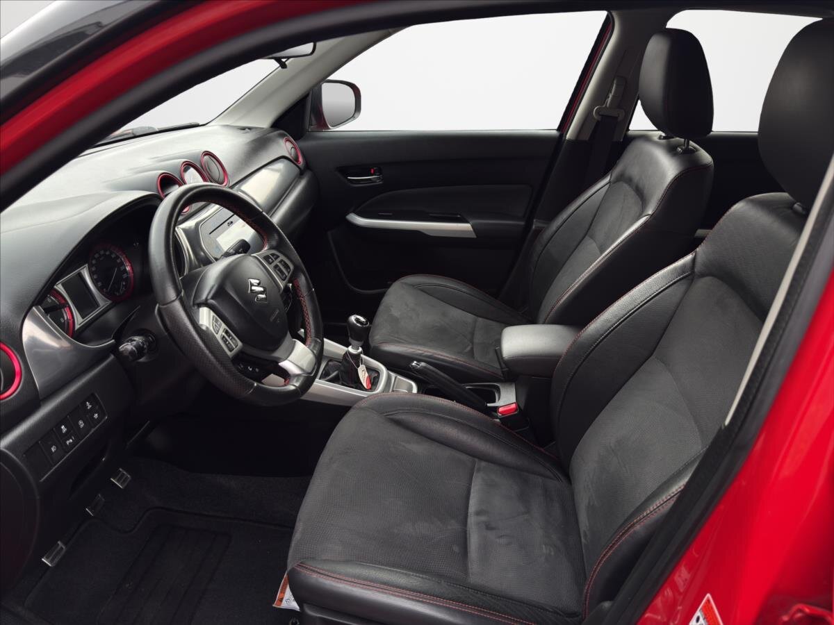 Suzuki Vitara SUV 1,4 l 103 kw