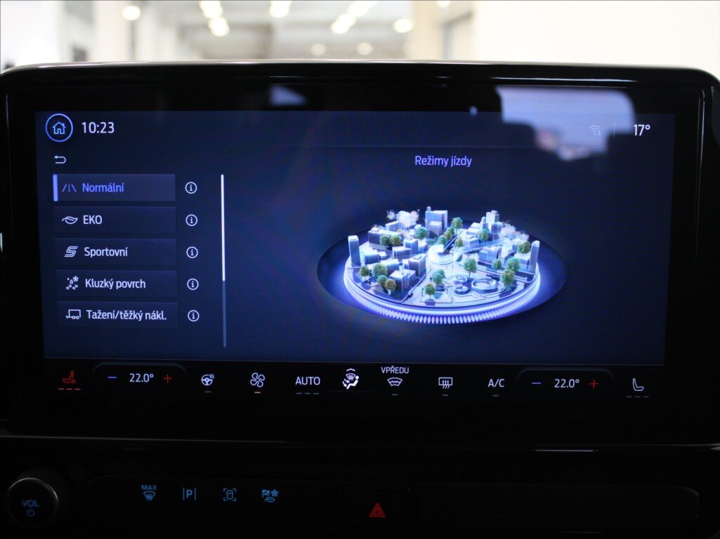 Ford Tourneo Custom MPV 2,0 l 125 kw