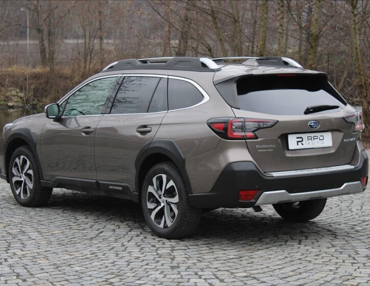 Subaru Outback Kombi 2,5 l 124 kw