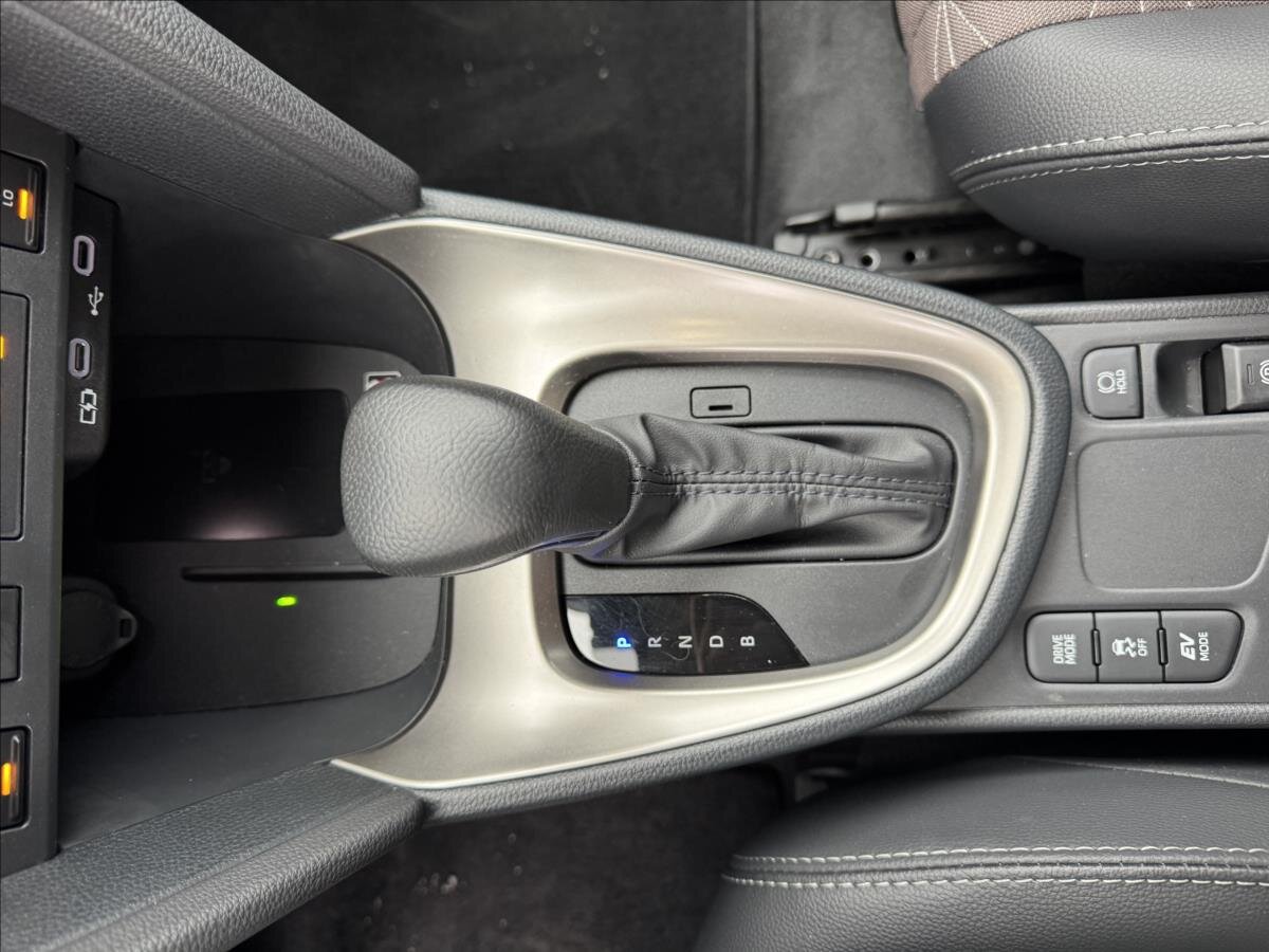 Toyota Yaris Cross SUV 1,5 l 68 kw