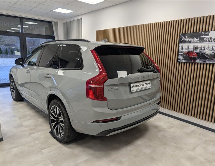 Volvo XC90 Ostatní 2,0 l 335 kw