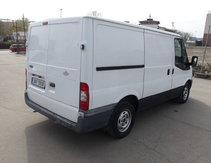 Ford Transit Skříň 2,2 l 63 kw