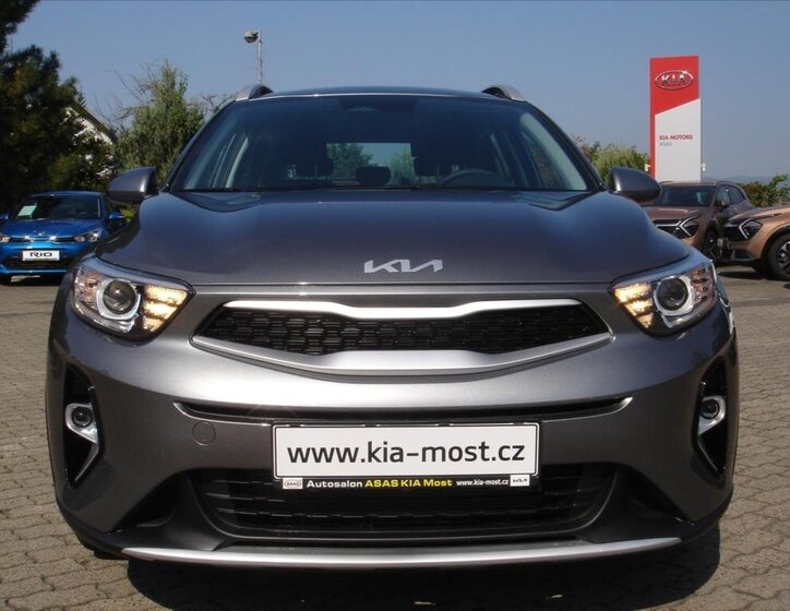 KIA Stonic SUV 1,2 l 58 kw