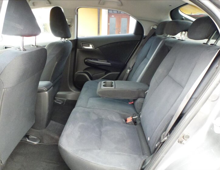 Honda Civic Hatchback 1,8 l 104 kw