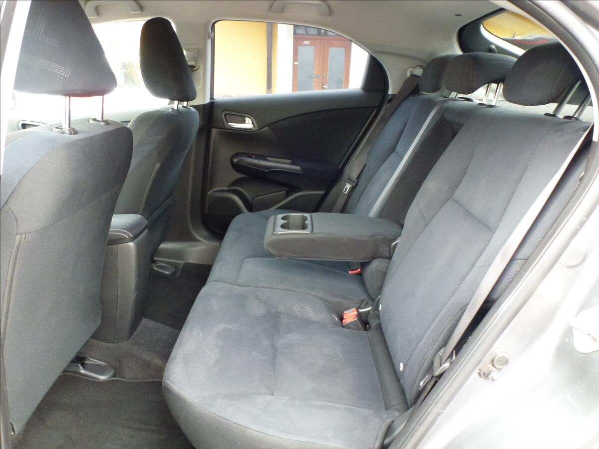 Honda Civic Hatchback 1,8 l 104 kw