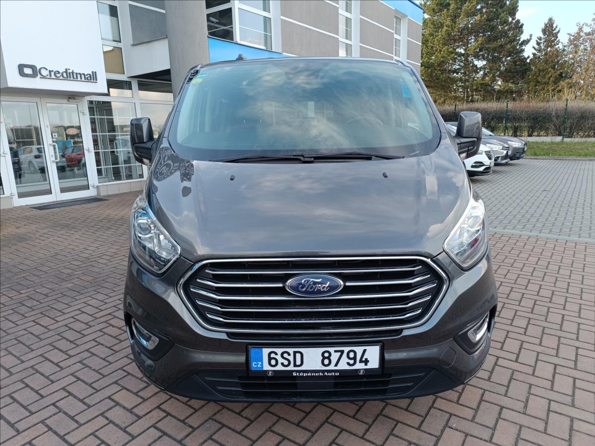 Ford Tourneo Custom MPV 2,0 l 125 kw