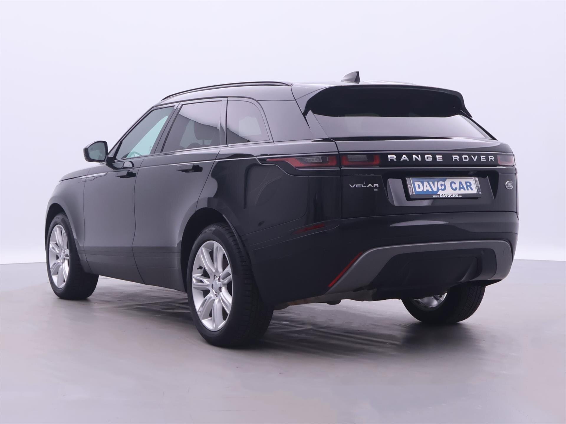 Land Rover Range Rover Velar SUV / Terénní 2,0 l 150 kw