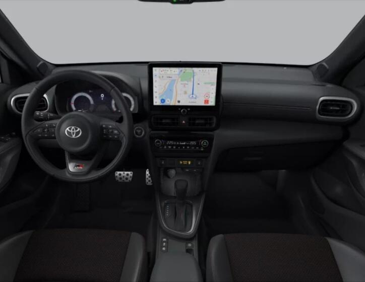 Toyota Yaris Cross 4