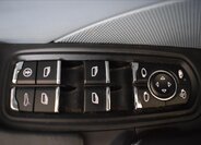 Porsche Cayenne SUV 4,8 l 405 kw