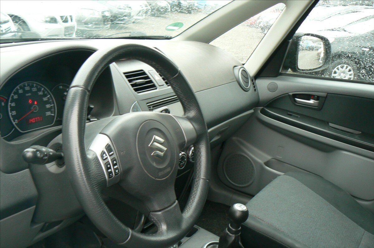 Suzuki SX4 SUV 1,6 l 79 kw
