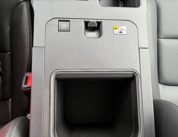 Toyota Land Cruiser 28