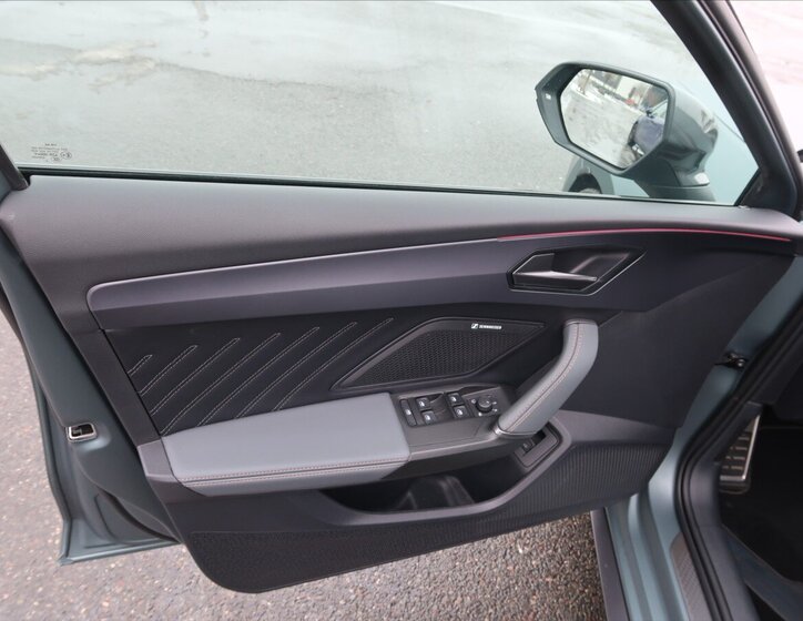 Cupra Leon Kombi 2,0 l 245 kw