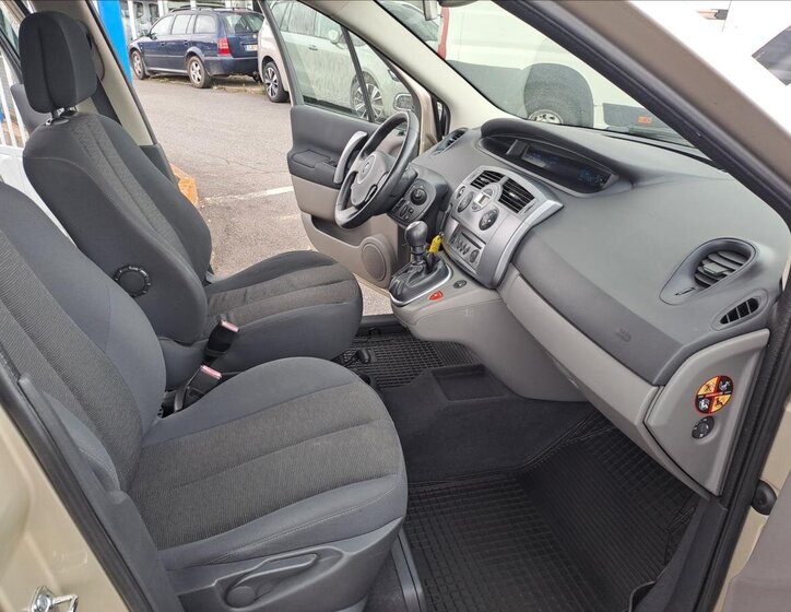 Renault Grand Scénic MPV 1,9 l 96 kw