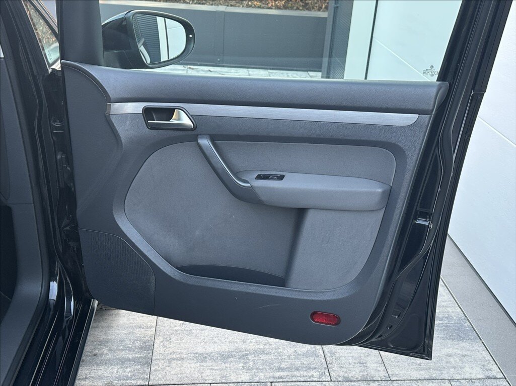 Volkswagen Touran MPV 1,4 l 103 kw