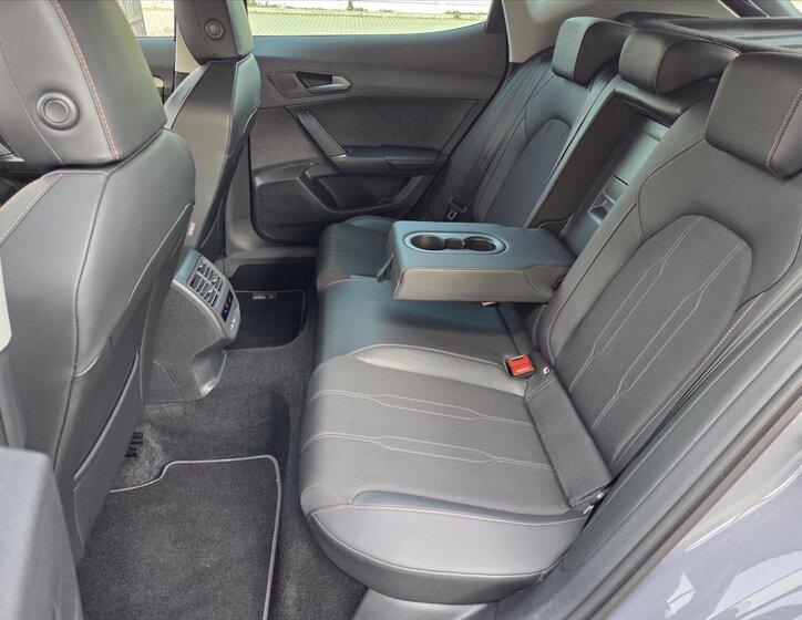 Cupra Formentor SUV / Terénní 2,0 l 140 kw