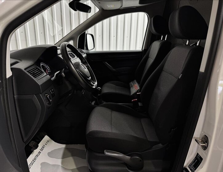 Volkswagen Caddy 24