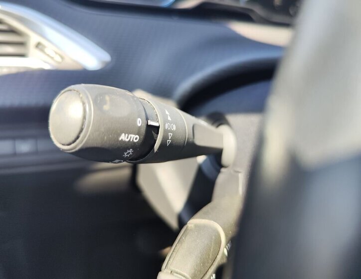 Peugeot 2008 SUV / Terénní 1,2 l 81 kw