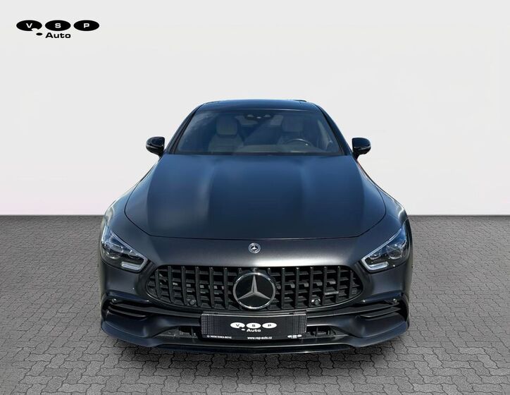 Mercedes-Benz AMG GT 8