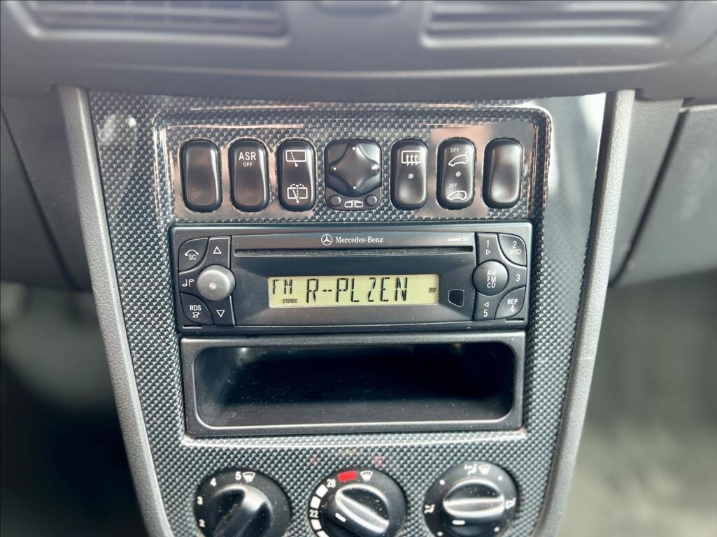 Mercedes-Benz Vaneo MPV 1,7 l 67 kw