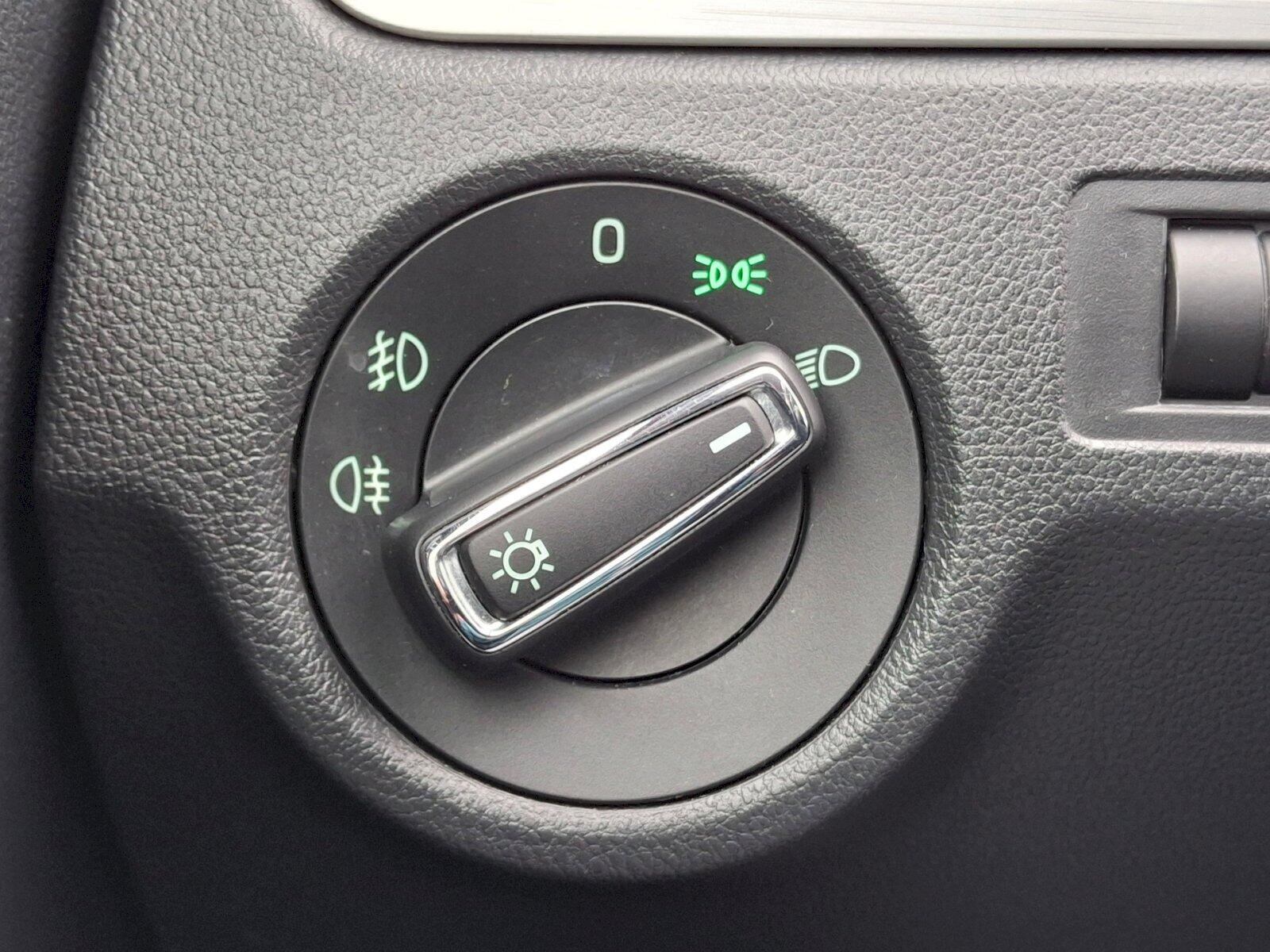 Škoda Rapid Sedan / Limuzína 1,2 l 66 kw