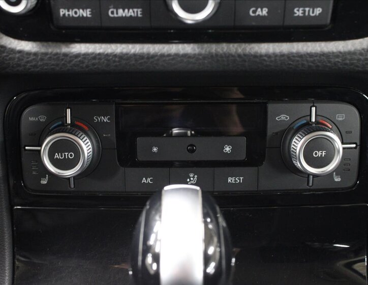 Volkswagen Touareg 26