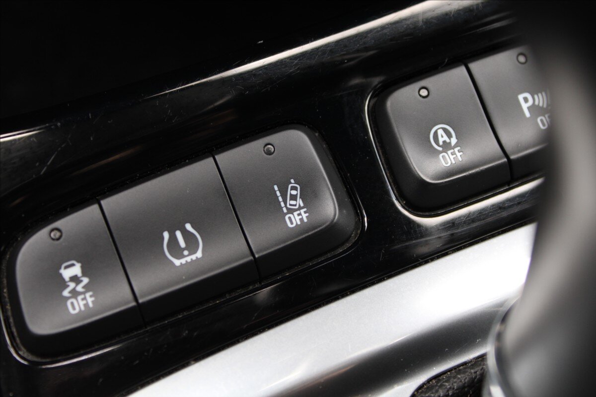 Opel Crossland SUV 1,2 l 96 kw