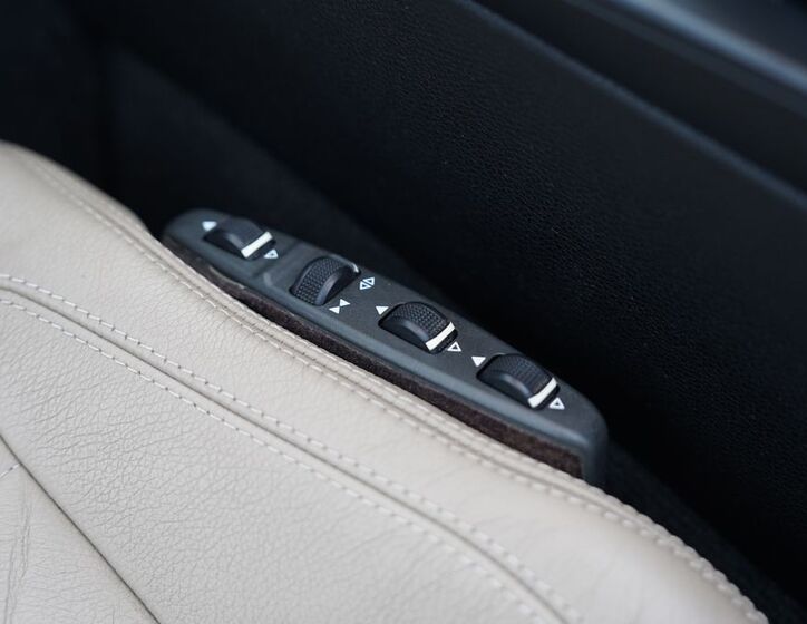 Mercedes-Benz Třídy E 25