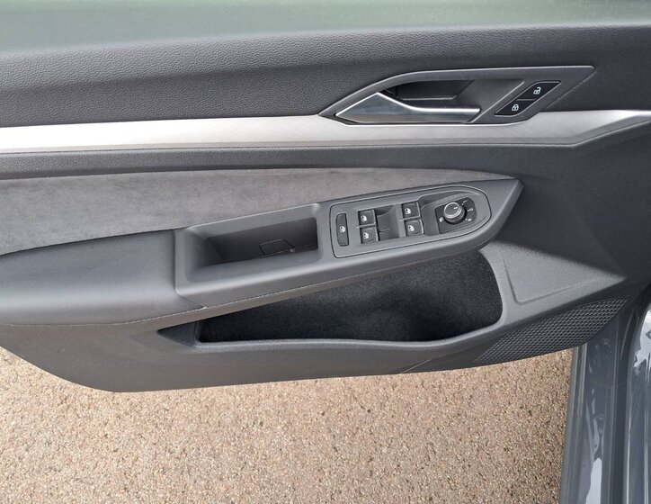 Volkswagen Golf Hatchback 999,0 81 kw