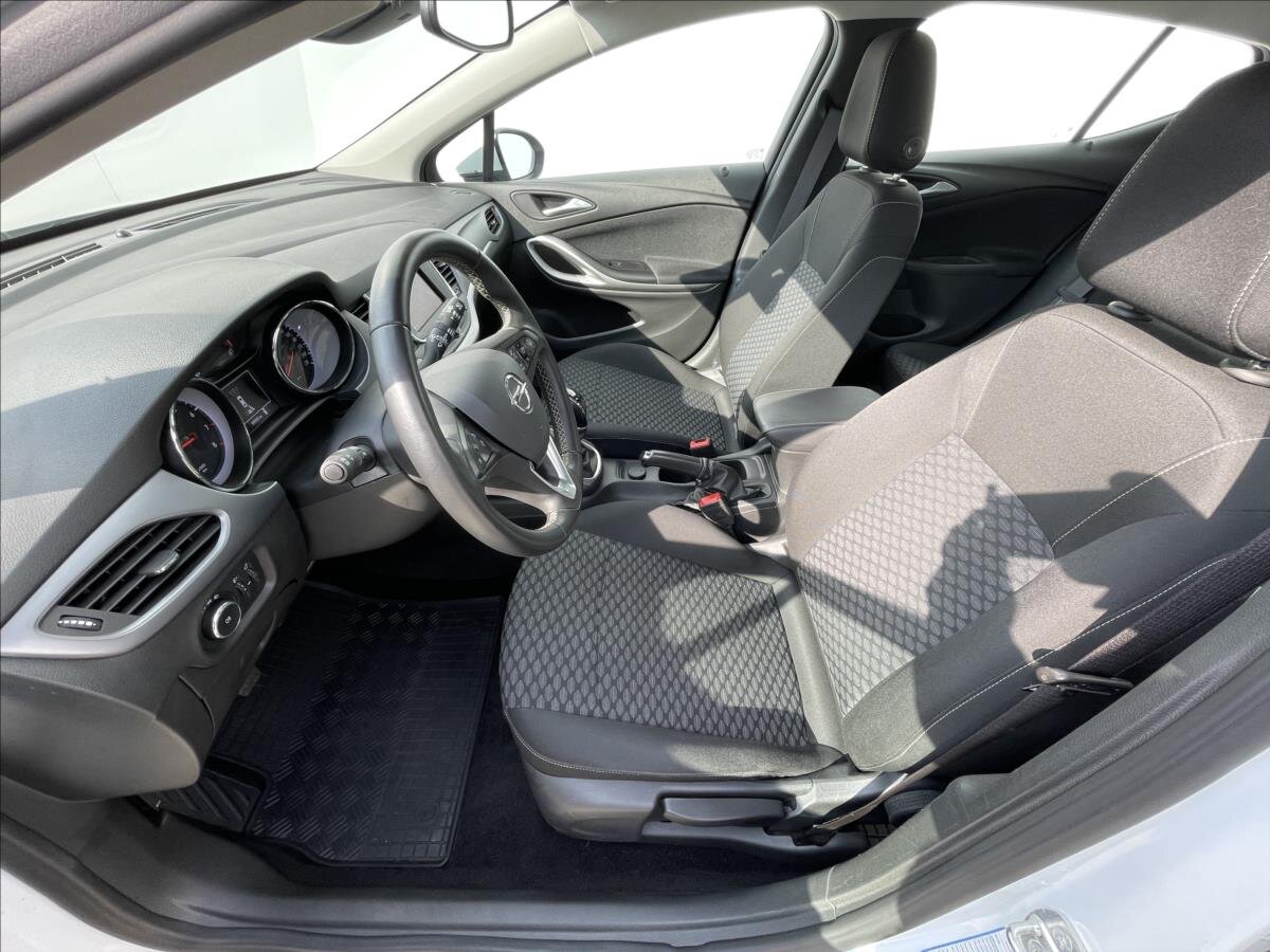 Opel Astra Hatchback 1,2 l 81 kw