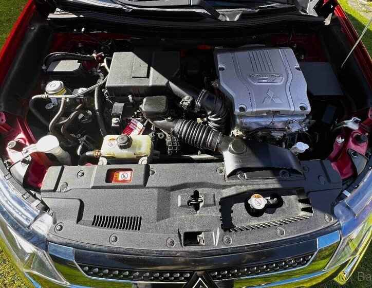 Mitsubishi Outlander SUV / Terénní 0,0 0