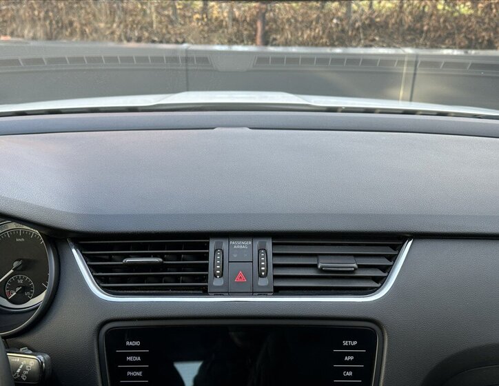 Škoda Octavia 23