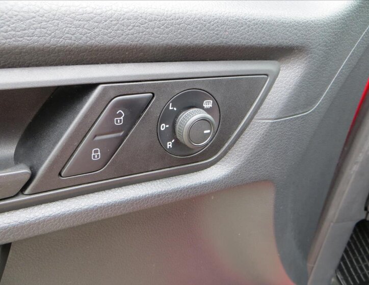 Volkswagen Caddy Skříň 1,4 l 81 kw