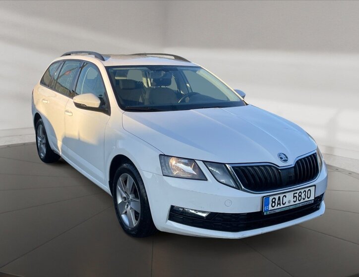 Škoda Octavia 1