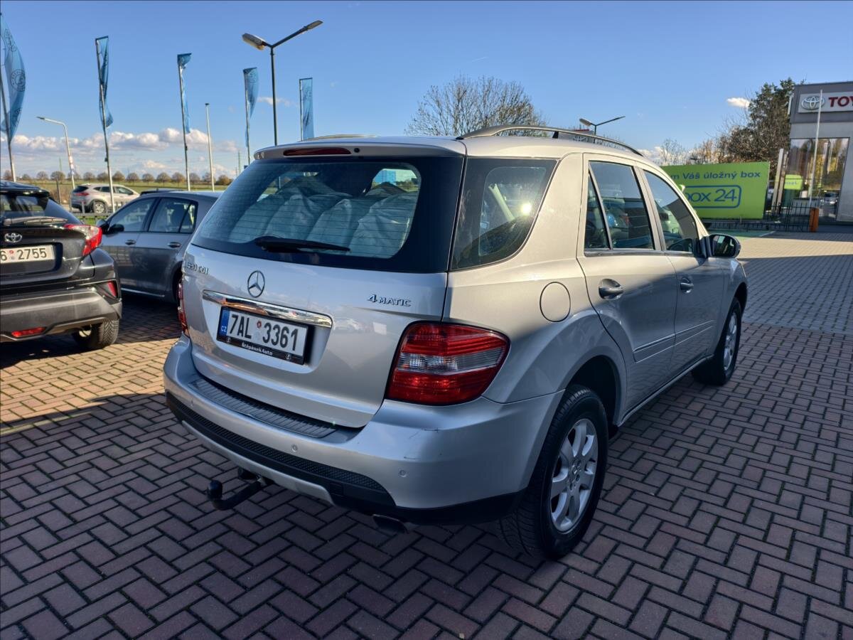 Mercedes-Benz Třídy M SUV 3,0 l 140 kw