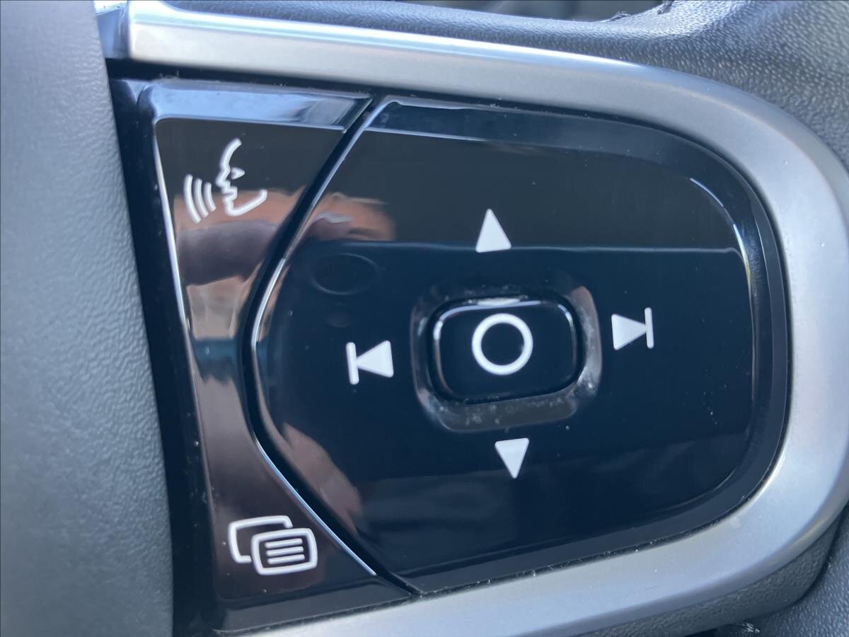 Volvo V60 Kombi 2,0 l 140 kw