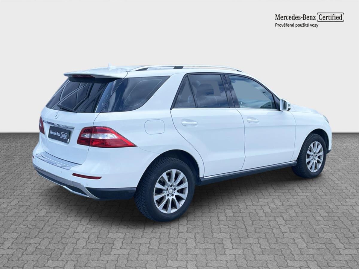Mercedes-Benz Třídy M SUV 3,0 l 190 kw