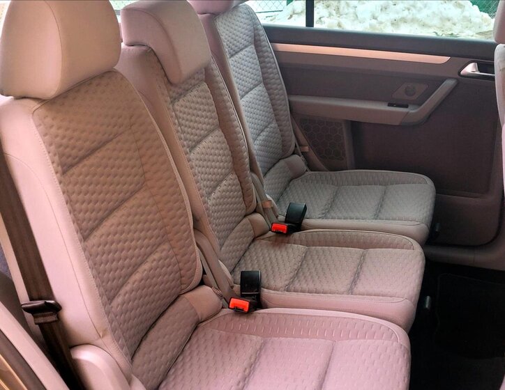 Volkswagen Touran Kombi 1,4 l 103 kw