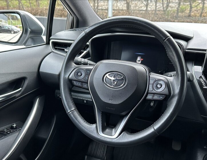 Toyota Corolla Kombi 1,2 l 85 kw