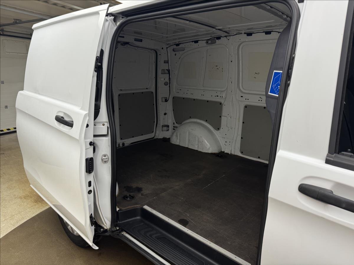 Mercedes-Benz Vito Skříň 1,6 l 65 kw